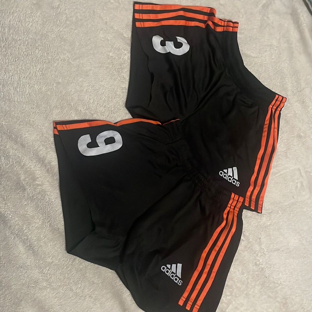 2 shorts